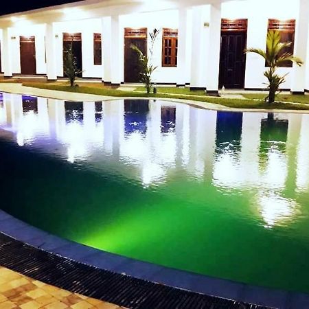 Hotel Guitar Bay Arugam Bay Exterior foto