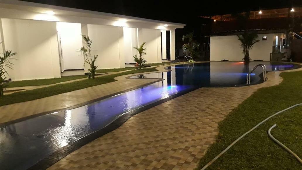 Hotel Guitar Bay Arugam Bay Exterior foto