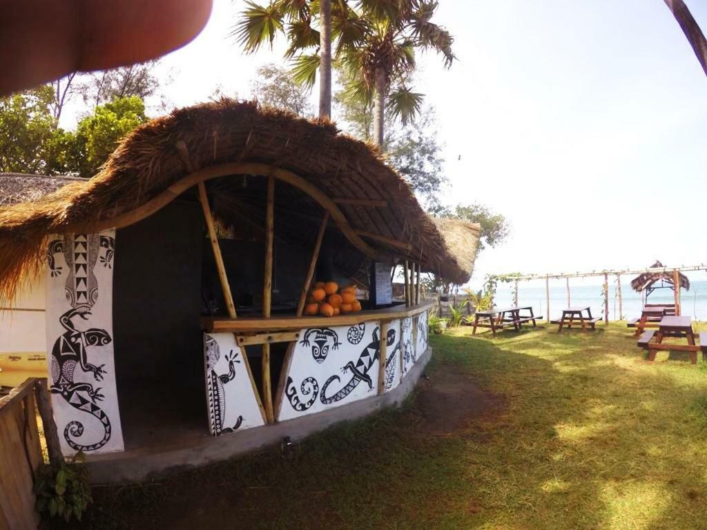 Hotel Guitar Bay Arugam Bay Exterior foto