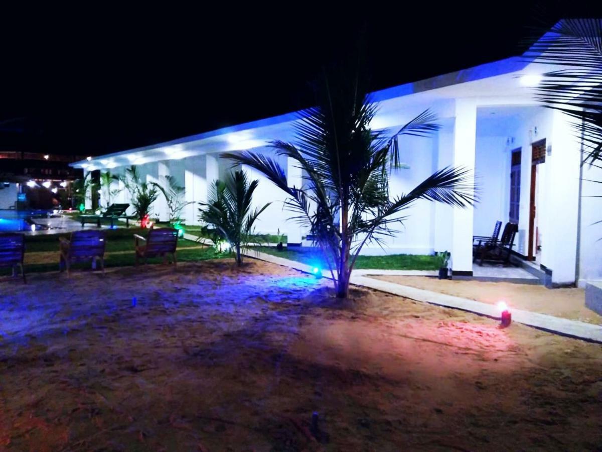 Hotel Guitar Bay Arugam Bay Exterior foto